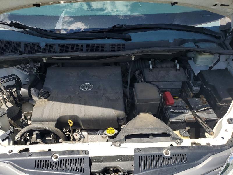 Photo 12 from auction – 2014 TOYOTA SIENNA with VIN 5TDYK3DC2ES525715