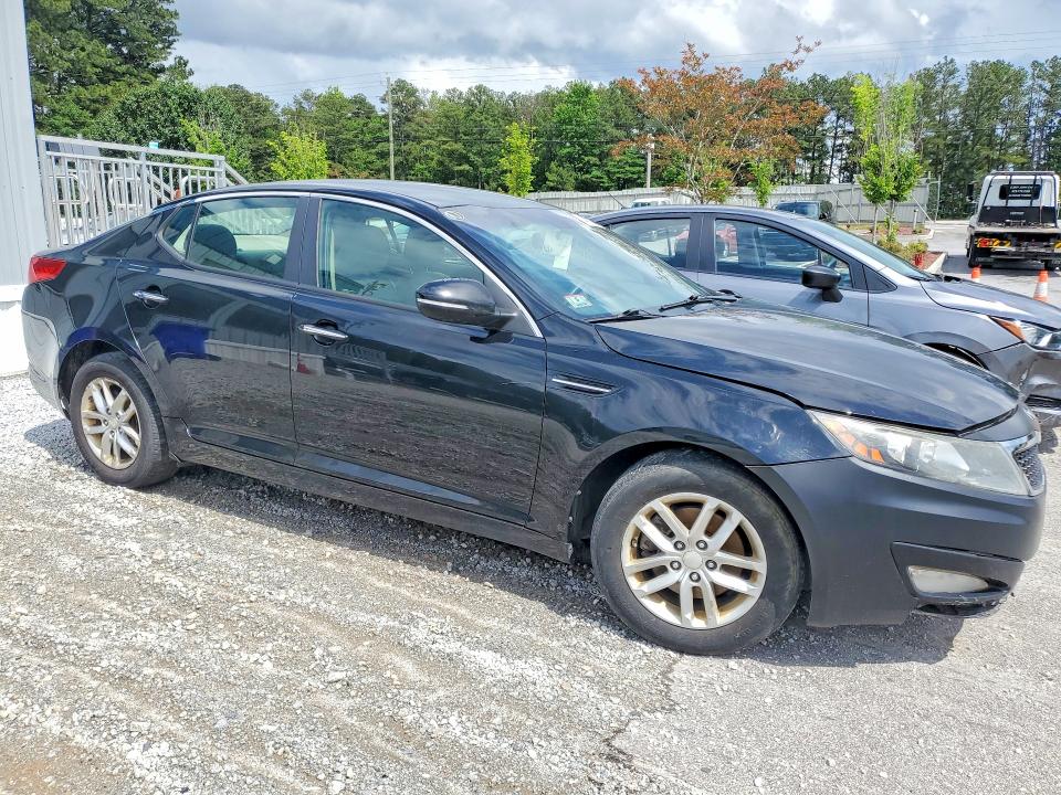 Фото 4 с аукциона – 2013 KIA OPTIMA с VIN 5XXGM4A75DG188380