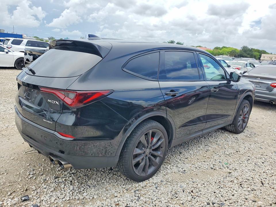 Photo 3 from auction – 2022 ACURA MDX with VIN 5J8YD8H96NL004781