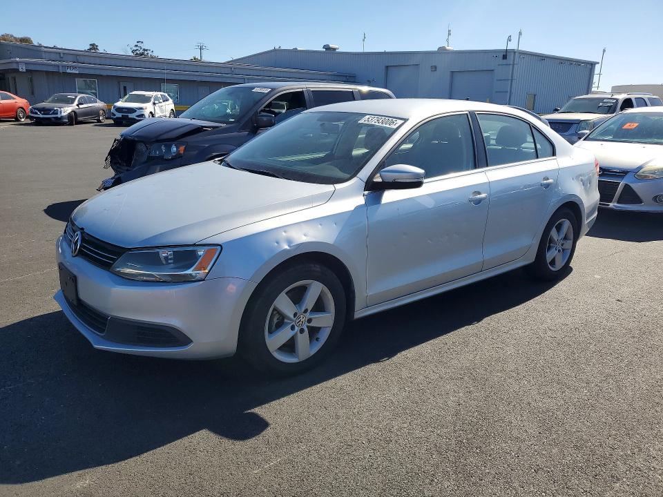 Photo 1 from auction – 2014 VOLKSWAGEN JETTA with VIN 3VWLL7AJ4EM269849
