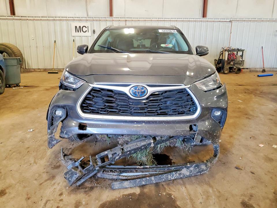 Photo 5 from auction – 2020 TOYOTA HIGHLANDER with VIN 5TDGBRCH5LS513454