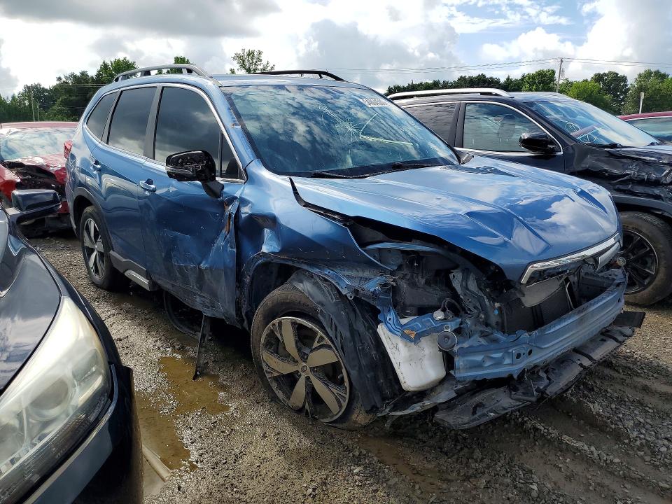 Photo 4 from auction – 2020 SUBARU FORESTER with VIN JF2SKAXC0LH438534