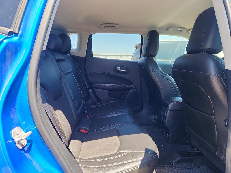Photo 10 from auction – 2018 JEEP COMPASS with VIN 3C4NJDBB0JT239965