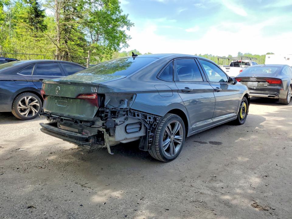 Photo 3 from auction – 2024 VOLKSWAGEN JETTA with VIN 3VW9T7BU8RM017398