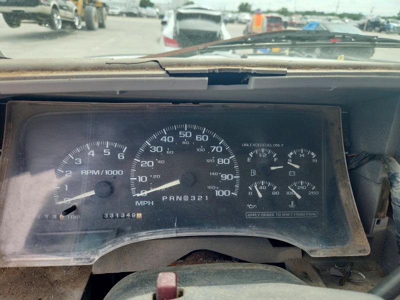 Photo 9 from auction – 1999 CHEVROLET GMT-400 with VIN 1GCGC24R4XR702080