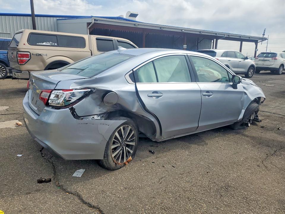 Снимка 3 от търг – 2019 SUBARU LEGACY с VIN 4S3BNAF68K3024446