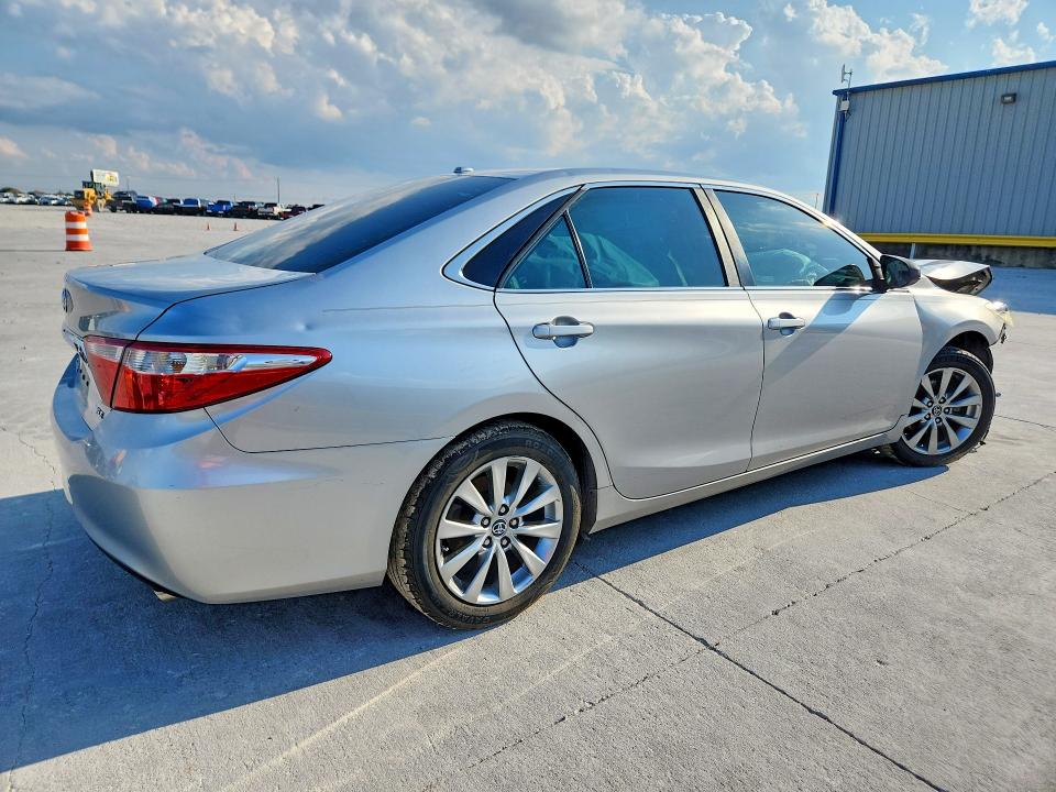 Photo 3 from auction – 2016 TOYOTA CAMRY with VIN 4T4BF1FK5GR517210