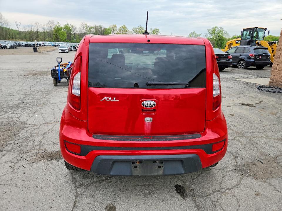 Photo 6 from auction – 2013 KIA SOUL with VIN KNDJT2A62D7627760