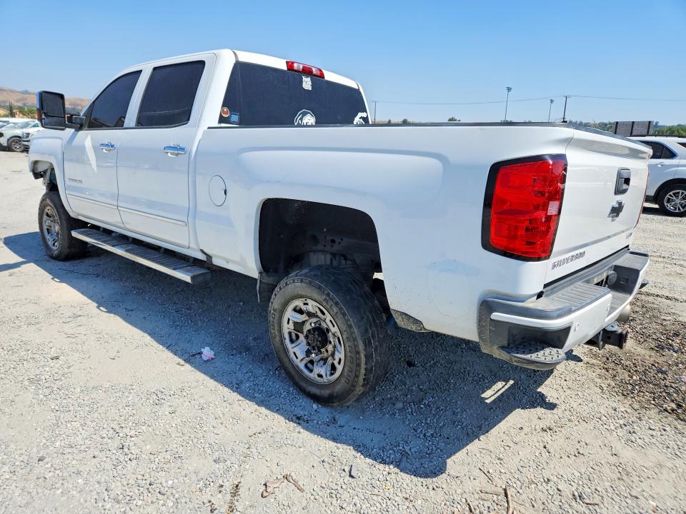 Photo 2 from auction – 2018 CHEVROLET SILVERADO with VIN 1GC1KVEY1JF157710