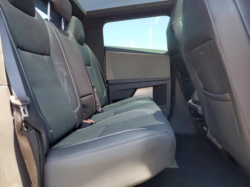 Photo 10 from auction – 2024 TESLA CYBERTRUCK with VIN 7G2CEHED1RA049631