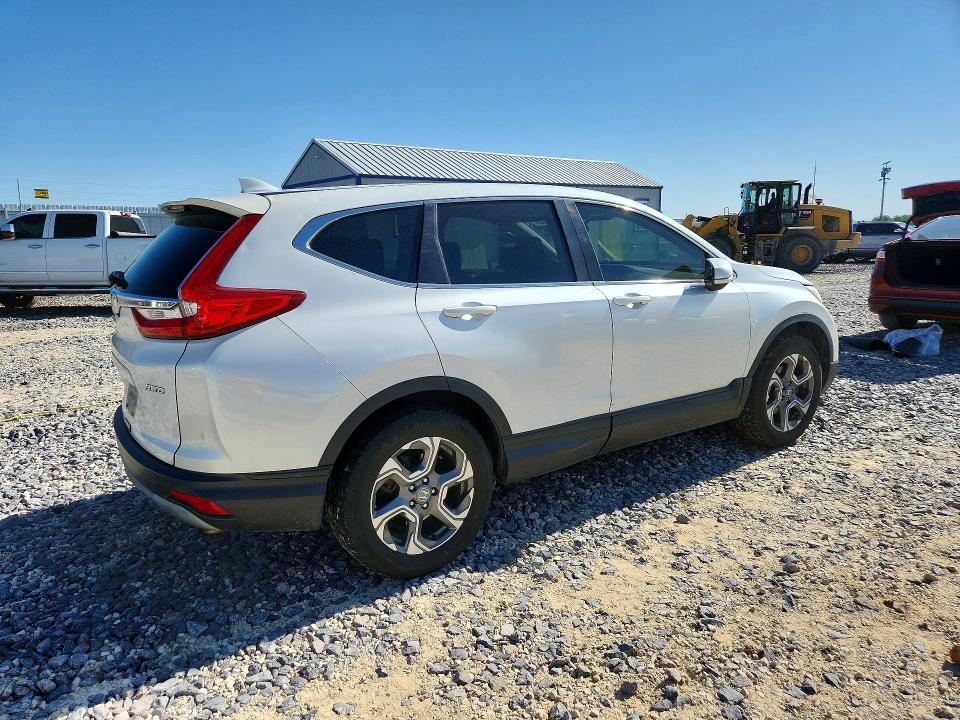 Photo 3 from auction – 2017 HONDA CR-V with VIN 2HKRW2H59HH681386