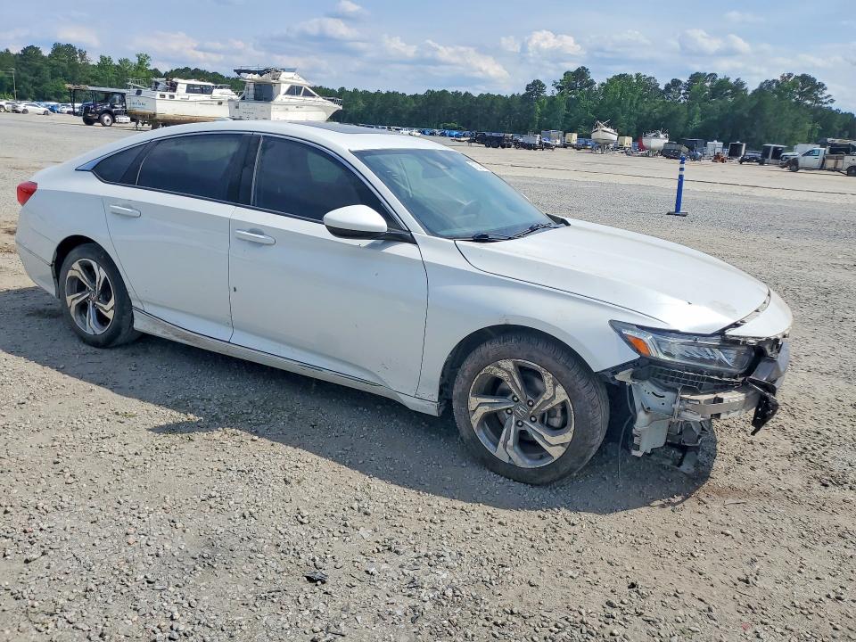 Photo 4 from auction – 2018 HONDA ACCORD with VIN 1HGCV1F44JA055322