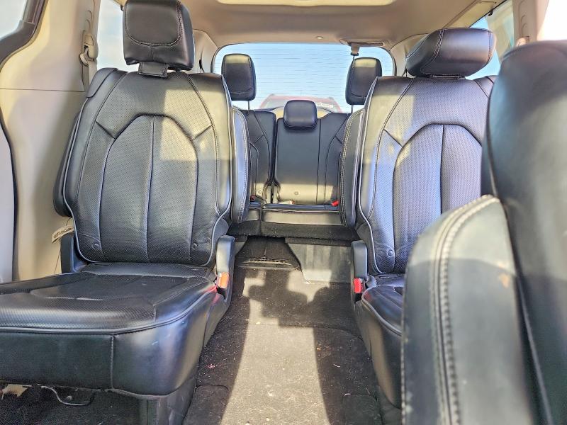 Photo 10 from auction – 2017 CHRYSLER PACIFICA with VIN 2C4RC1GG8HR734832