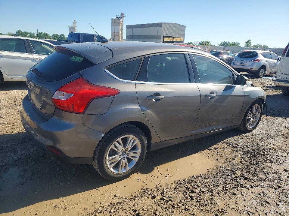 Photo 3 from auction – 2012 FORD FOCUS with VIN 1FAHP3M21CL429975