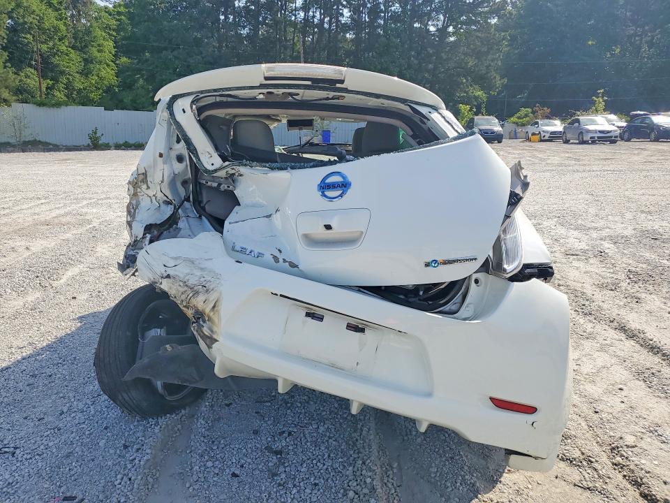 Photo 6 from auction – 2015 NISSAN LEAF with VIN 1N4AZ0CP4FC322219