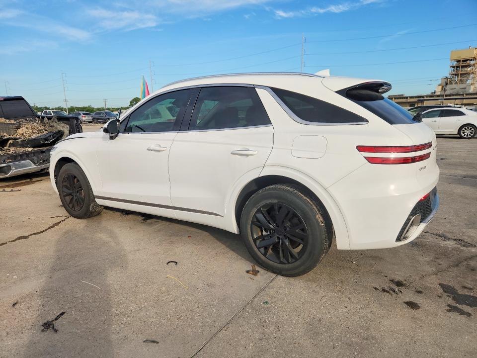 Photo 2 from auction – 2023 GENESIS GV70 with VIN KMUMADTB8PU132782