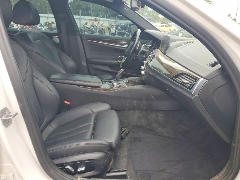 Photo 7 from auction – 2018 BMW 530 with VIN WBAJA5C54JG898419