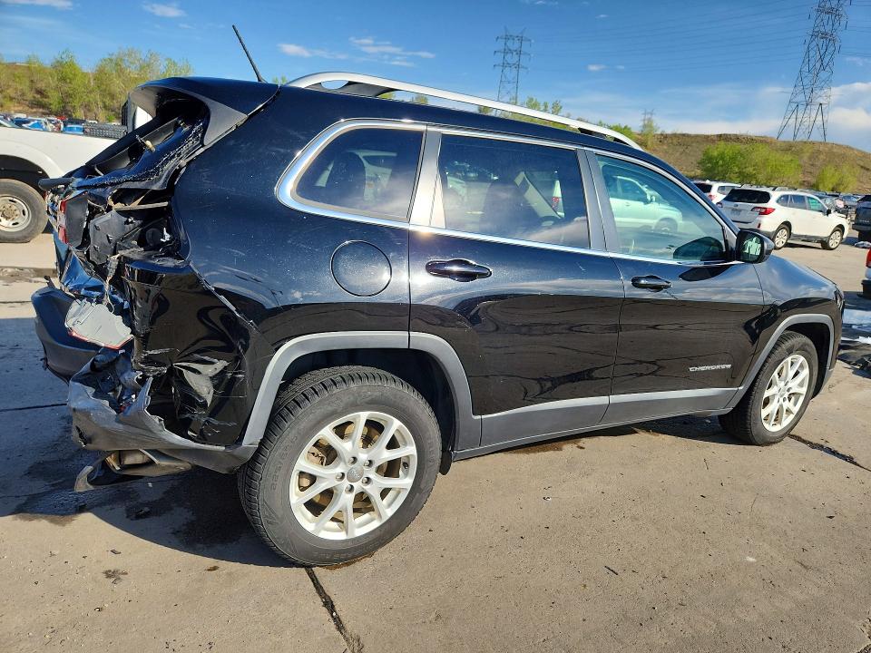 Photo 3 from auction – 2017 JEEP CHEROKEE with VIN 1C4PJMCS6HW625804