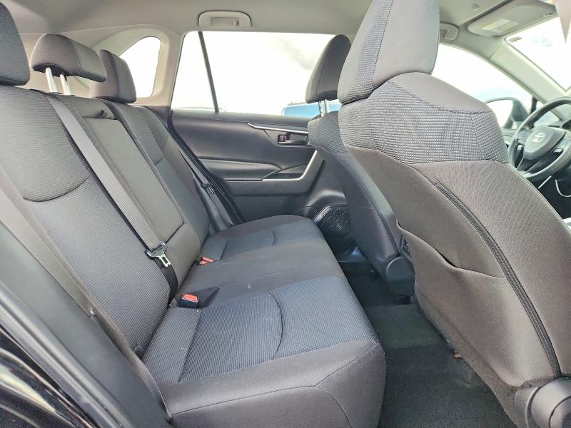 Photo 11 from auction – 2023 TOYOTA RAV4 with VIN 2T3F1RFV6PC357706