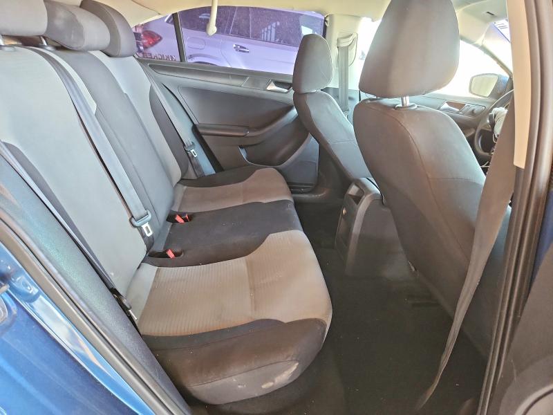 Photo 10 from auction – 2017 VOLKSWAGEN JETTA with VIN 3VW2B7AJXHM202384