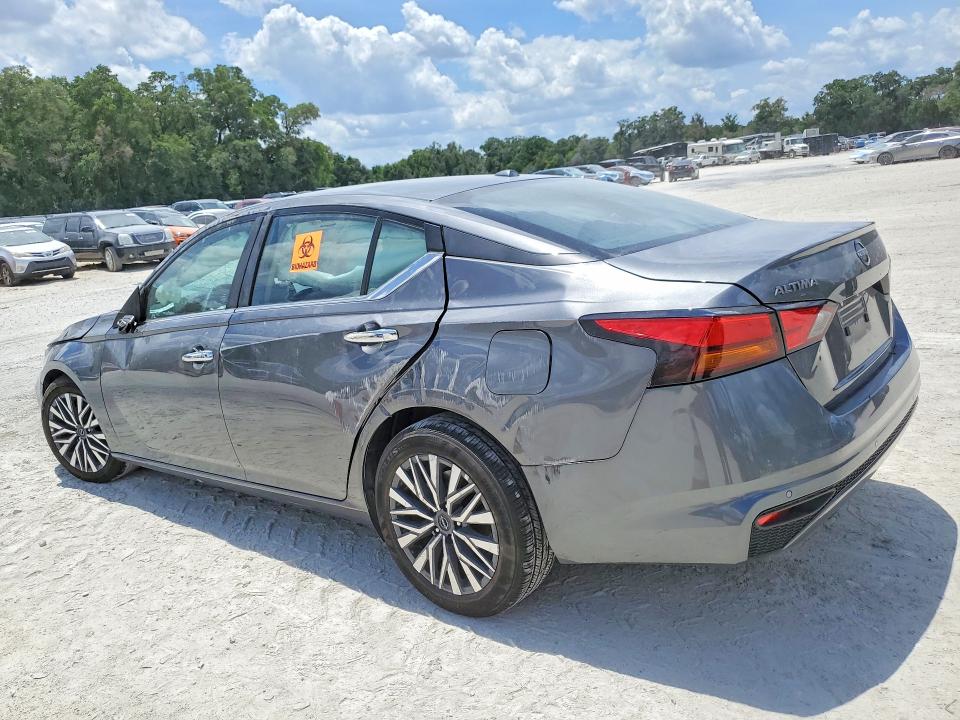 Photo 2 from auction – 2025 NISSAN ALTIMA with VIN 1N4BL4DVXSN362331