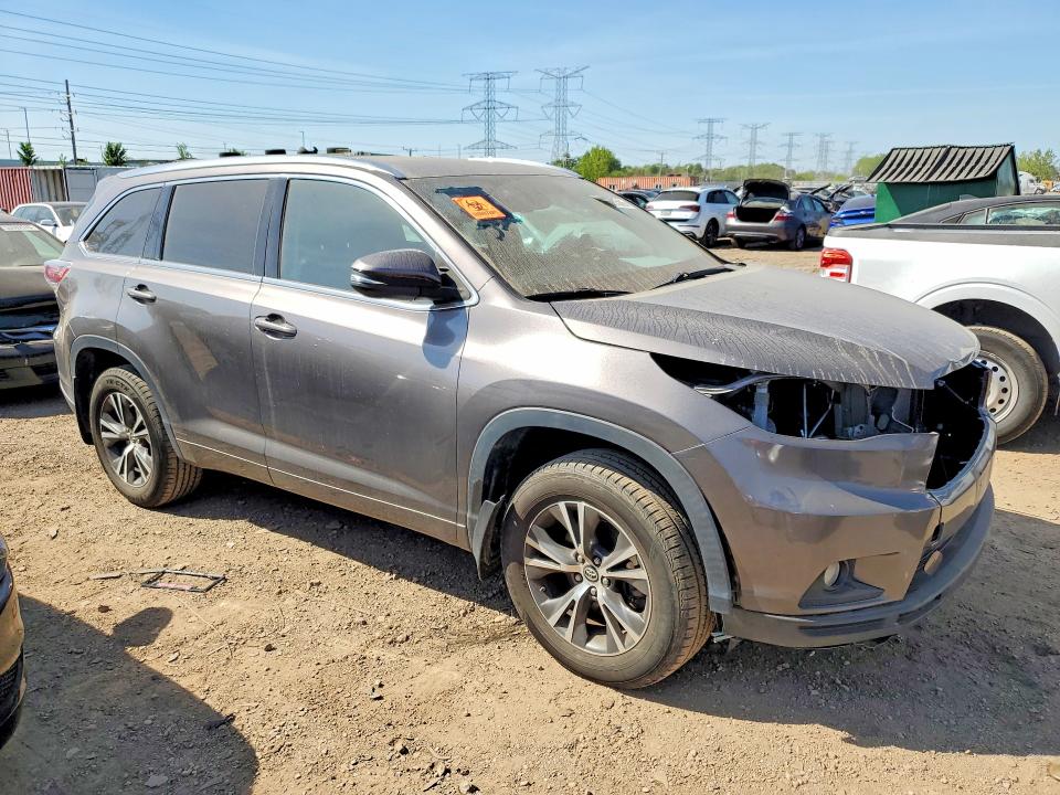 Photo 4 from auction – 2016 TOYOTA HIGHLANDER with VIN 5TDJKRFH2GS300016