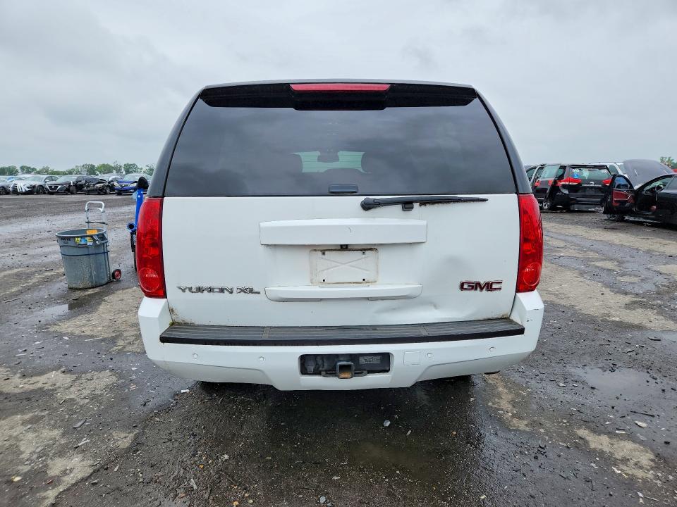Photo 6 from auction – 2013 GMC YUKON XL with VIN 1GKS2KE73DR177345