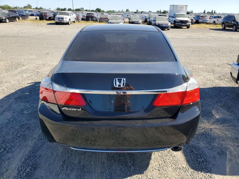 Photo 6 from auction – 2015 HONDA ACCORD with VIN 1HGCR2F37FA250047