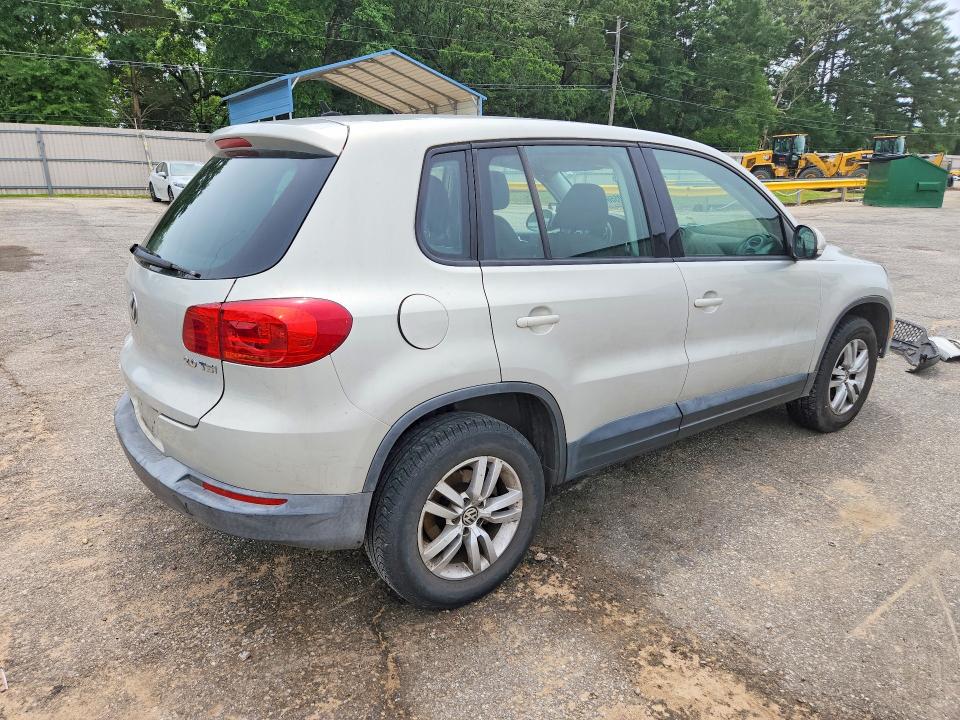 Photo 3 from auction – 2014 VOLKSWAGEN TIGUAN with VIN WVGAV3AX2EW568012