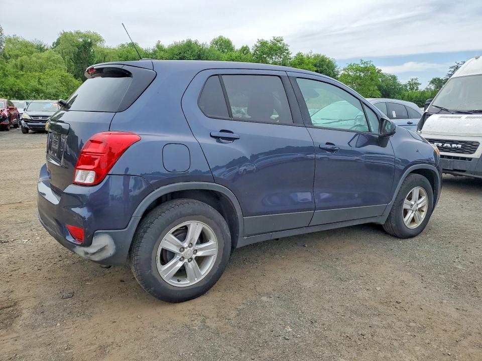 Photo 3 from auction – 2019 CHEVROLET TRAX with VIN 3GNCJKSB8KL193760
