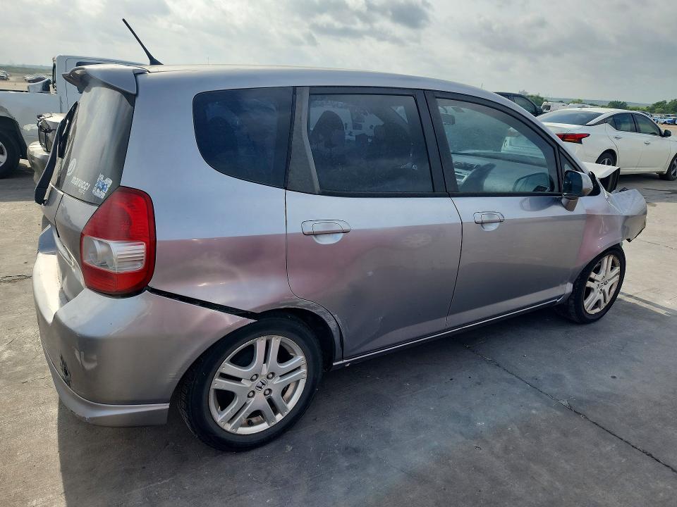 Photo 3 from auction – 2007 HONDA FIT with VIN JHMGD38687S048324