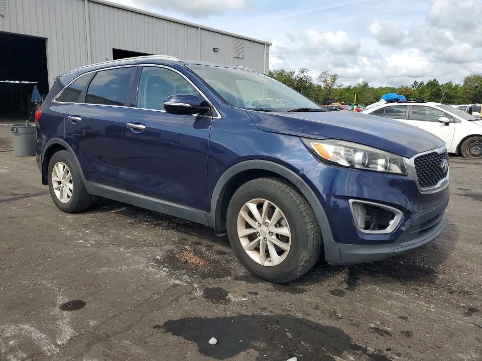Photo 4 from auction – 2016 KIA SORENTO with VIN 5XYPG4A36GG118469