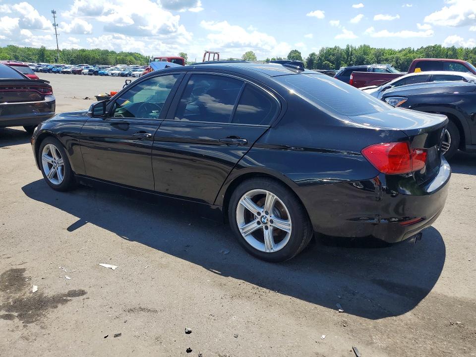 صورة رقم 2 من المزاد - 2015 BMW 328 مع VIN WBA3C1C53FK119477