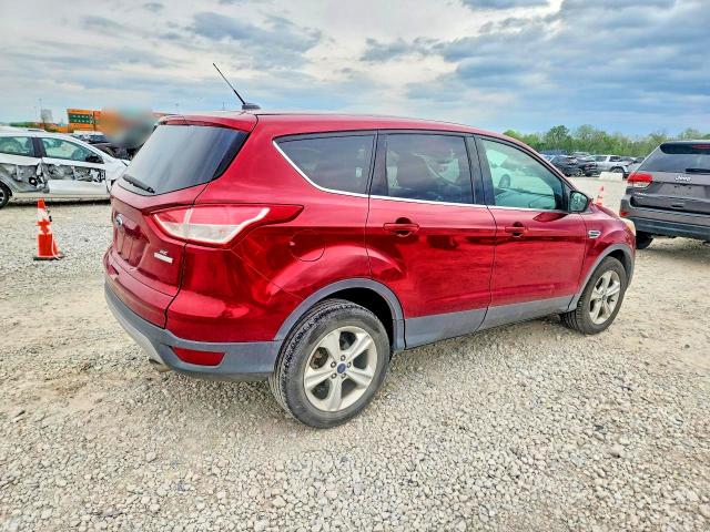 Photo 3 from auction – 2016 FORD ESCAPE with VIN 1FMCU0GXXGUC36349