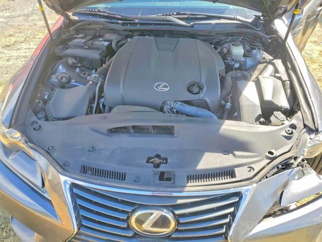 Zdjęcie 12 z aukcji – 2015 LEXUS IS z VIN JTHCF1D26F5019899