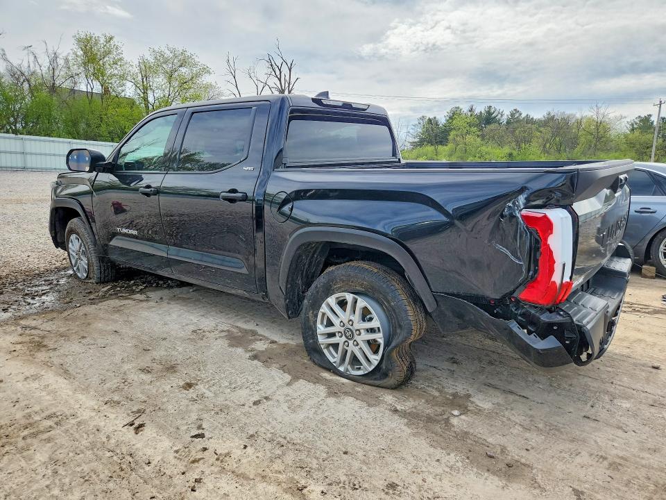 Photo 2 from auction – 2026 TOYOTA TUNDRA with VIN 5TFLA5DB9TX354159
