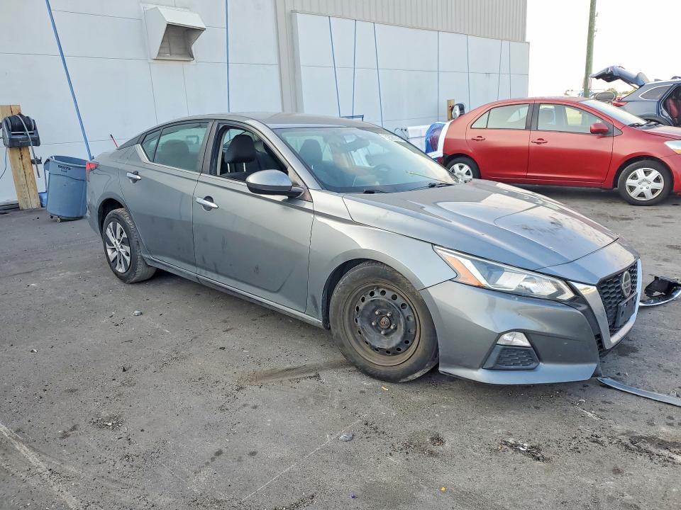 Photo 4 from auction – 2020 NISSAN ALTIMA with VIN 1N4BL4BV8LC208751