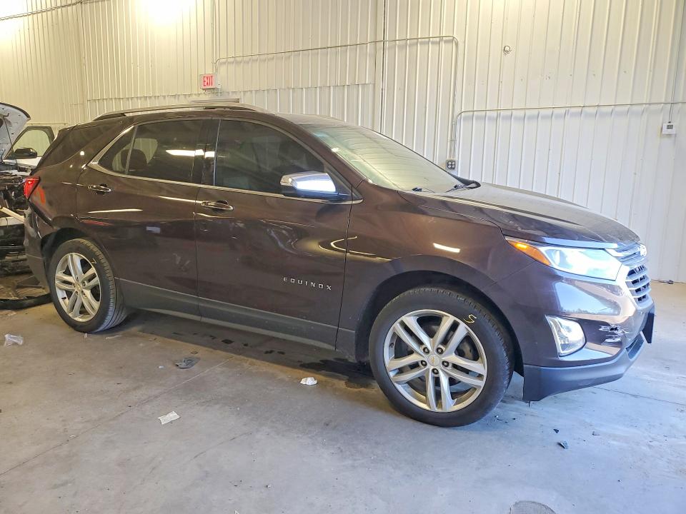 Photo 4 from auction – 2020 CHEVROLET EQUINOX with VIN 2GNAXYEX2L6187975