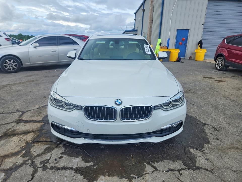 Photo 5 from auction – 2016 BMW 328 with VIN WBA8E9C57GK643599