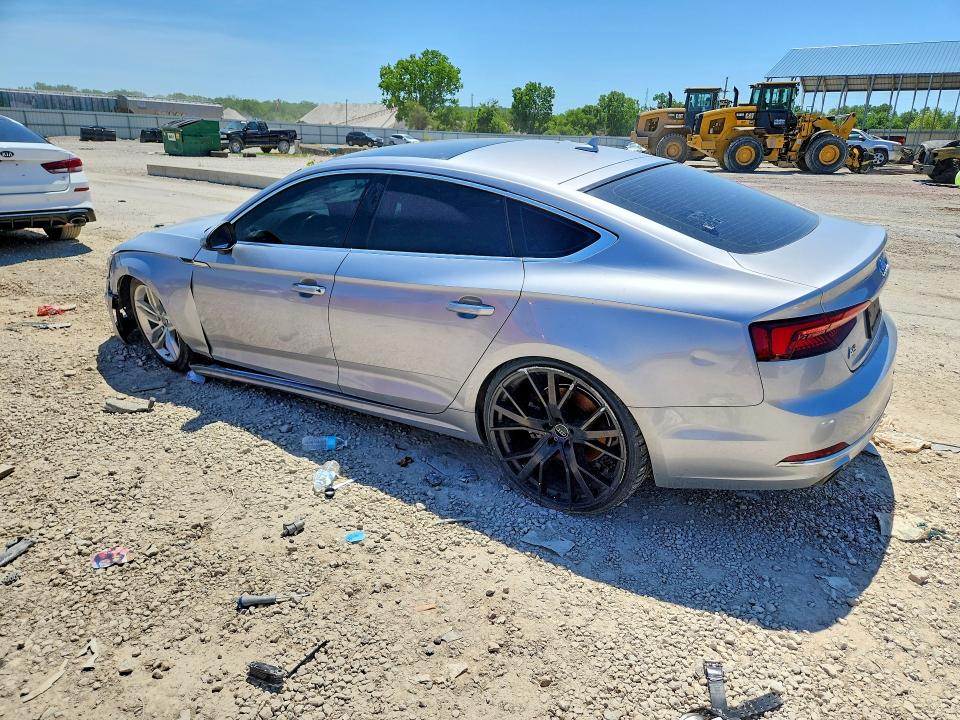 Photo 2 from auction – 2019 AUDI A5 with VIN WAUANCF56KA054472
