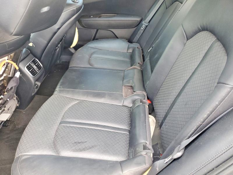Photo 10 from auction – 2018 KIA OPTIMA with VIN 5XXGU4L3XJG274192