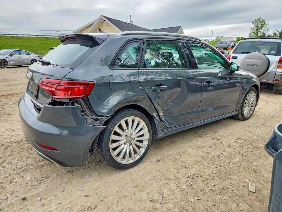 Photo 3 from auction – 2017 AUDI A3 with VIN WAUUPBFF0HA053109