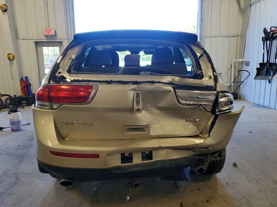 Photo 6 from auction – 2011 LINCOLN MKX with VIN 2LMDJ6JK9BBJ09317