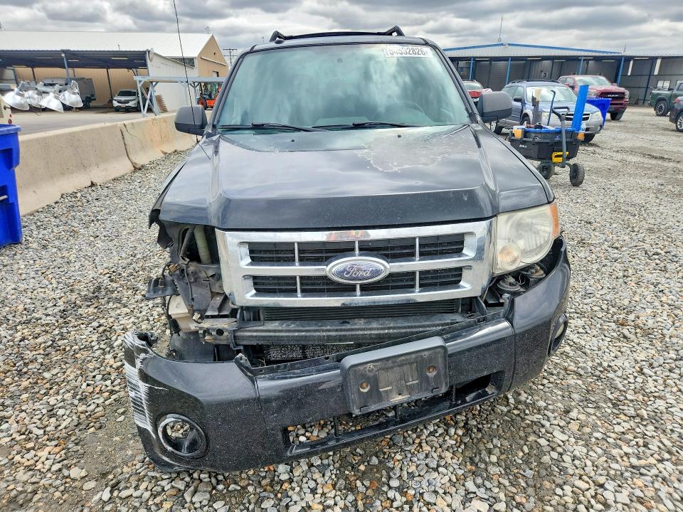 Photo 5 from auction – 2010 FORD ESCAPE with VIN 1FMCU0DG7AKA54633