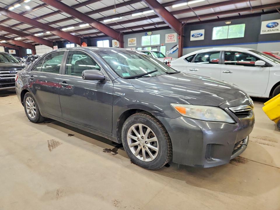 Photo 4 from auction – 2011 TOYOTA CAMRY with VIN 4T1BB3EK8BU131568