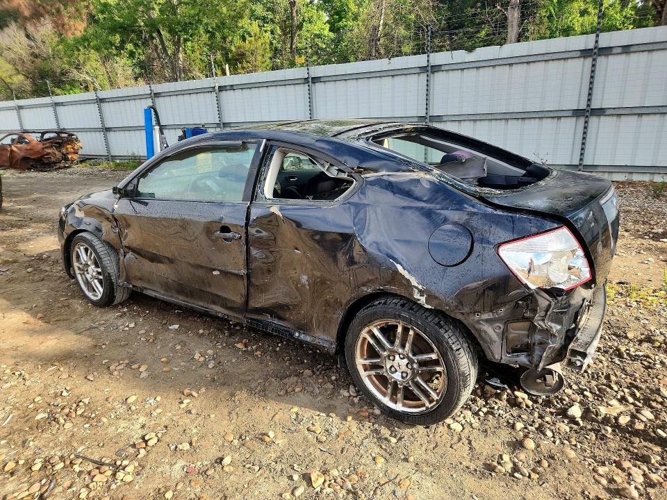 Photo 2 from auction – 2005 SCION TC with VIN JTKDE177050012824