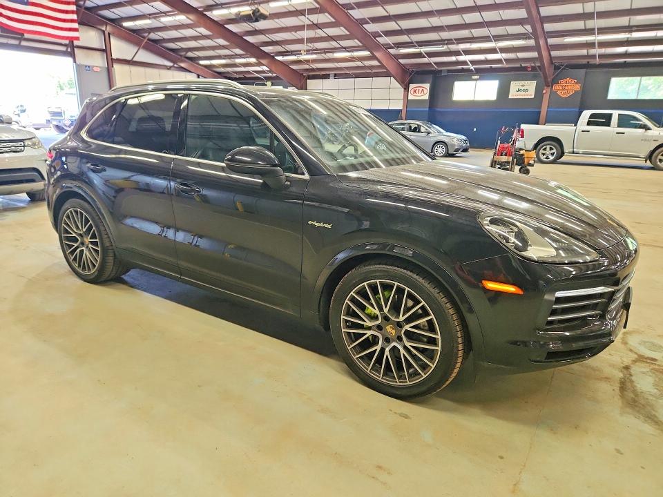 Photo 4 from auction – 2019 PORSCHE CAYENNE with VIN WP1AE2AY4KDA50934