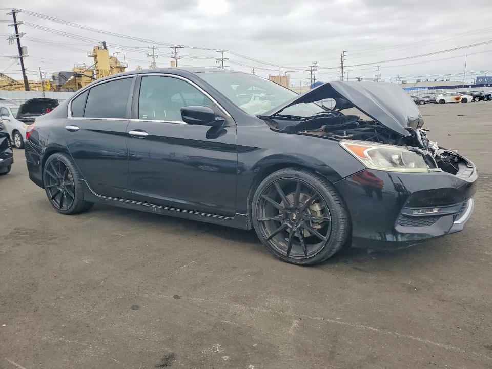 Photo 4 from auction – 2017 HONDA ACCORD with VIN 1HGCR2F5XHA263945