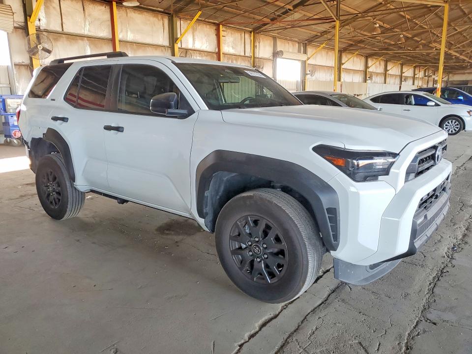 Photo 4 from auction – 2025 TOYOTA 4RUNNER with VIN JTEVA5AR3S5004462