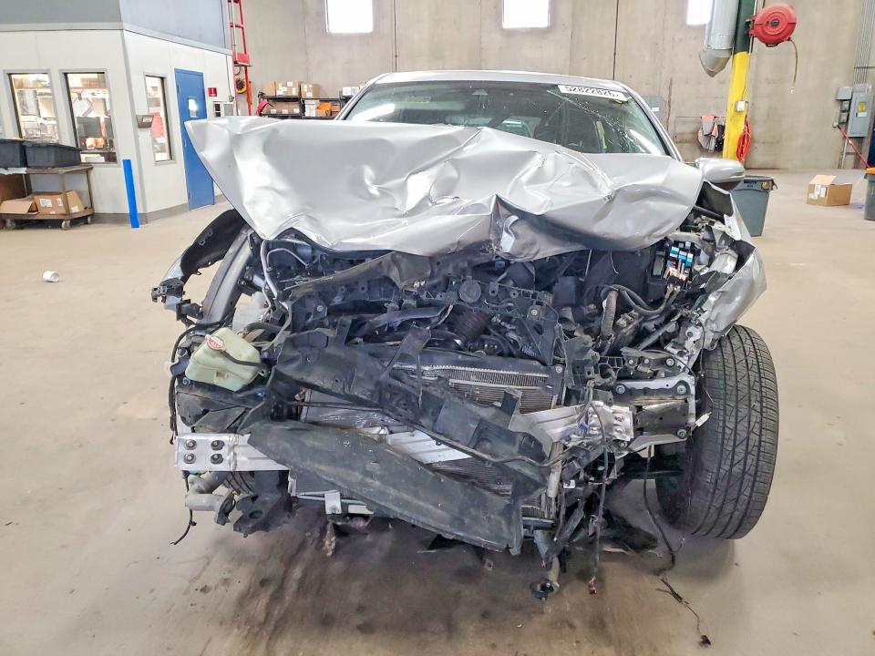 Photo 5 from auction – 2017 HONDA CR-V with VIN 5J6RW2H53HL056214